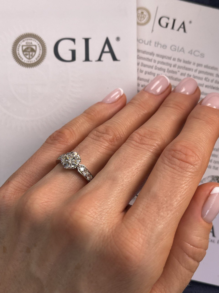 Кольцо из белого золота с бриллиантами (053771)