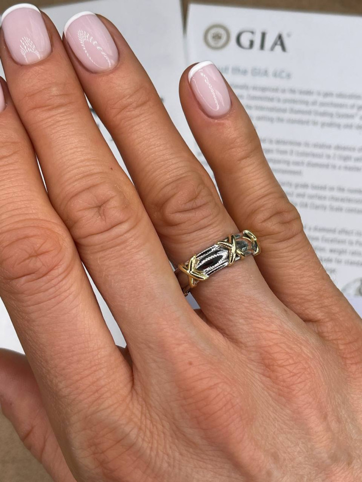 Обручальное кольцо из комбинированного золота (023972)