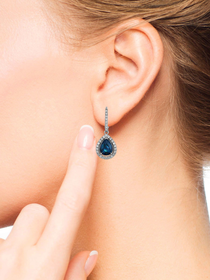 Серьги из белого золота с бриллиантами и сапфирами (053772)