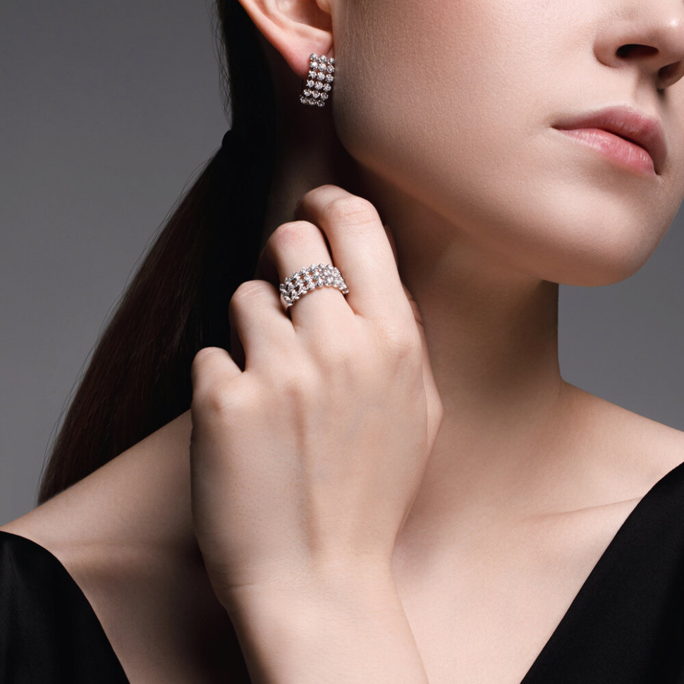 Серьги из белого золота с бриллиантами (052774)