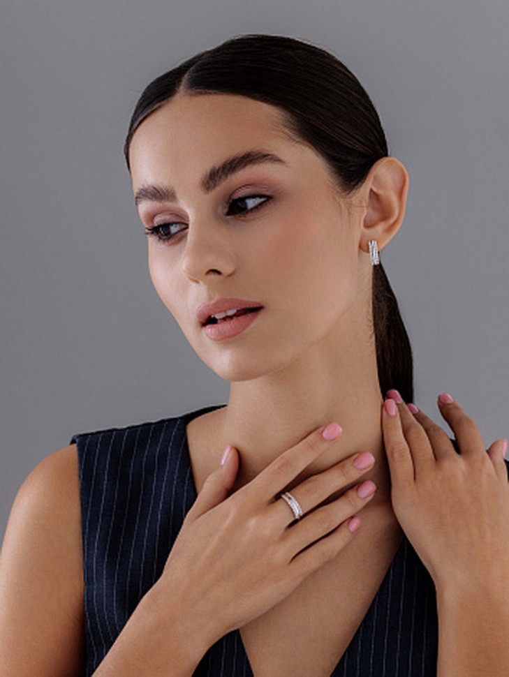 Кольцо из белого золота с бриллиантами (058367)