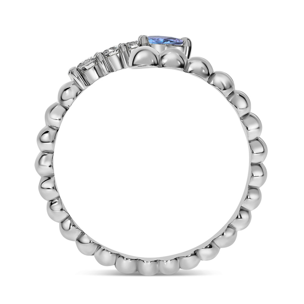 Кольцо из белого золота с бриллиантами и сапфиром (061133)