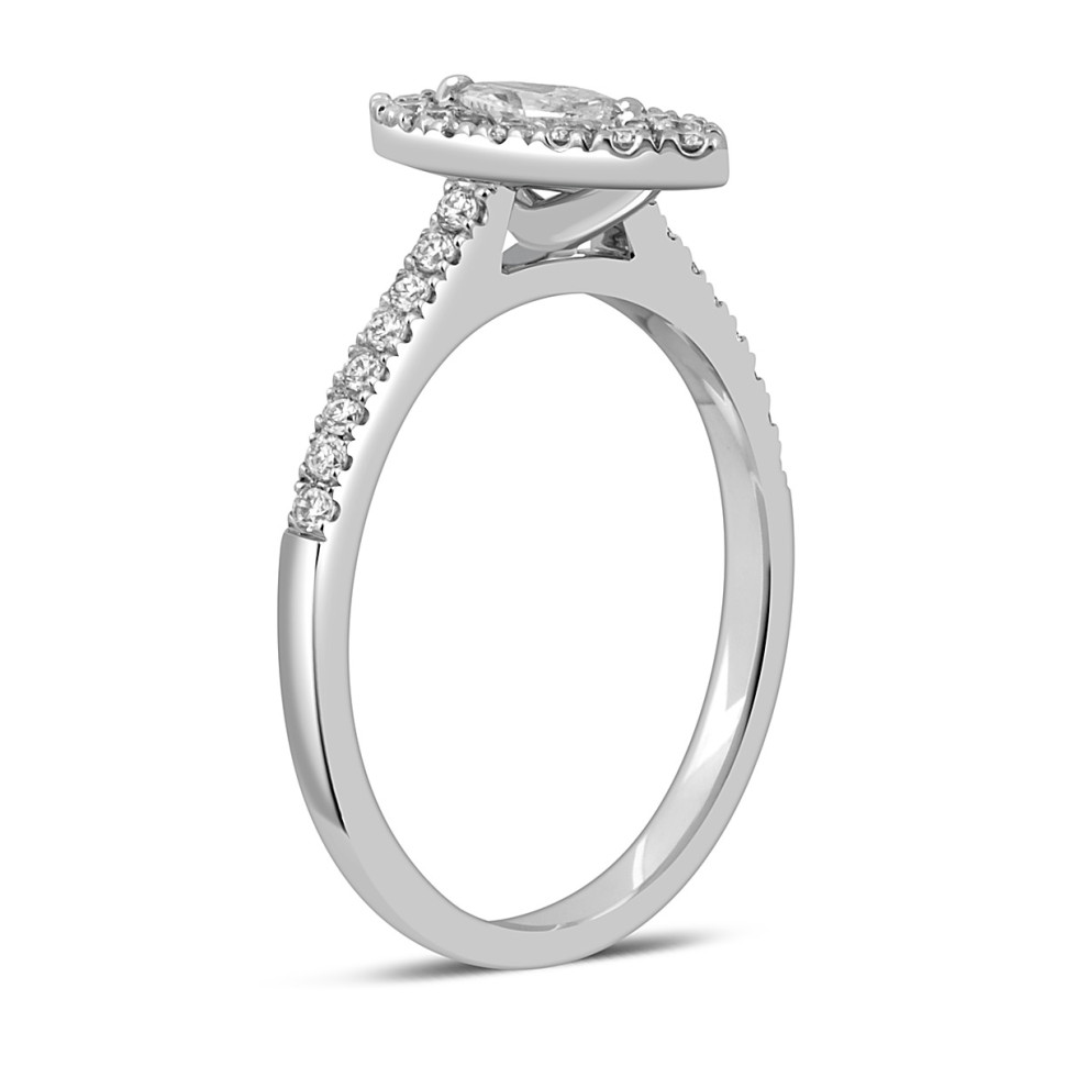 Кольцо из белого золота с бриллиантами 