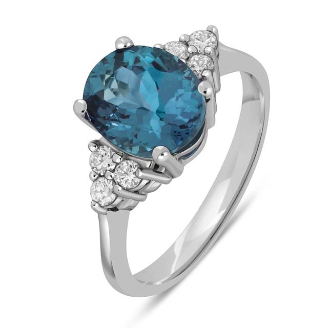 Кольцо из белого золота с бриллиантами и лондон топазом (060347)