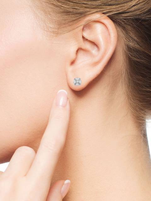 Серьги пусеты из белого золота с бриллиантами (057776)