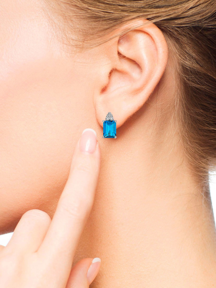 Серьги из белого золота с бриллиантами и топазами (060320)